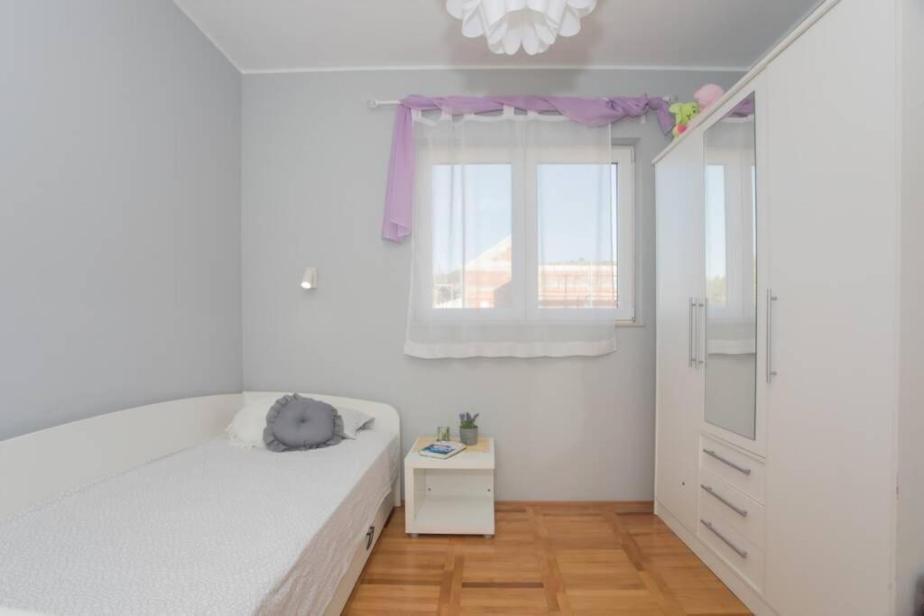 Dalma Residence Apartman Lavandella Zaboric Exterior foto